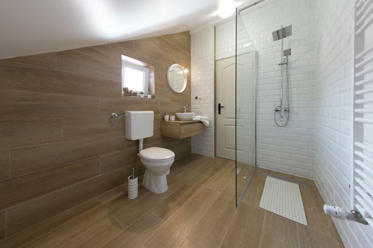 Appartamento House Smolcic Otočac Esterno foto