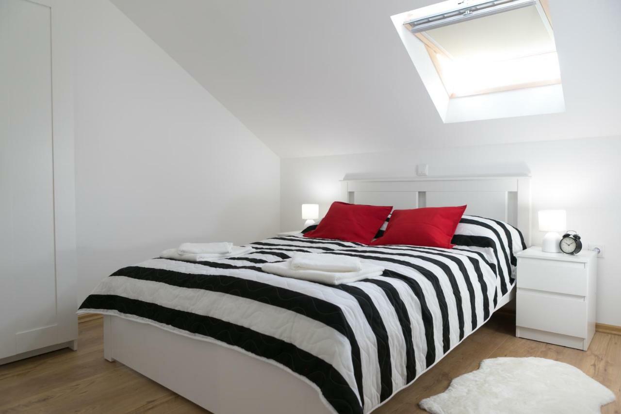 Appartamento House Smolcic Otočac Esterno foto