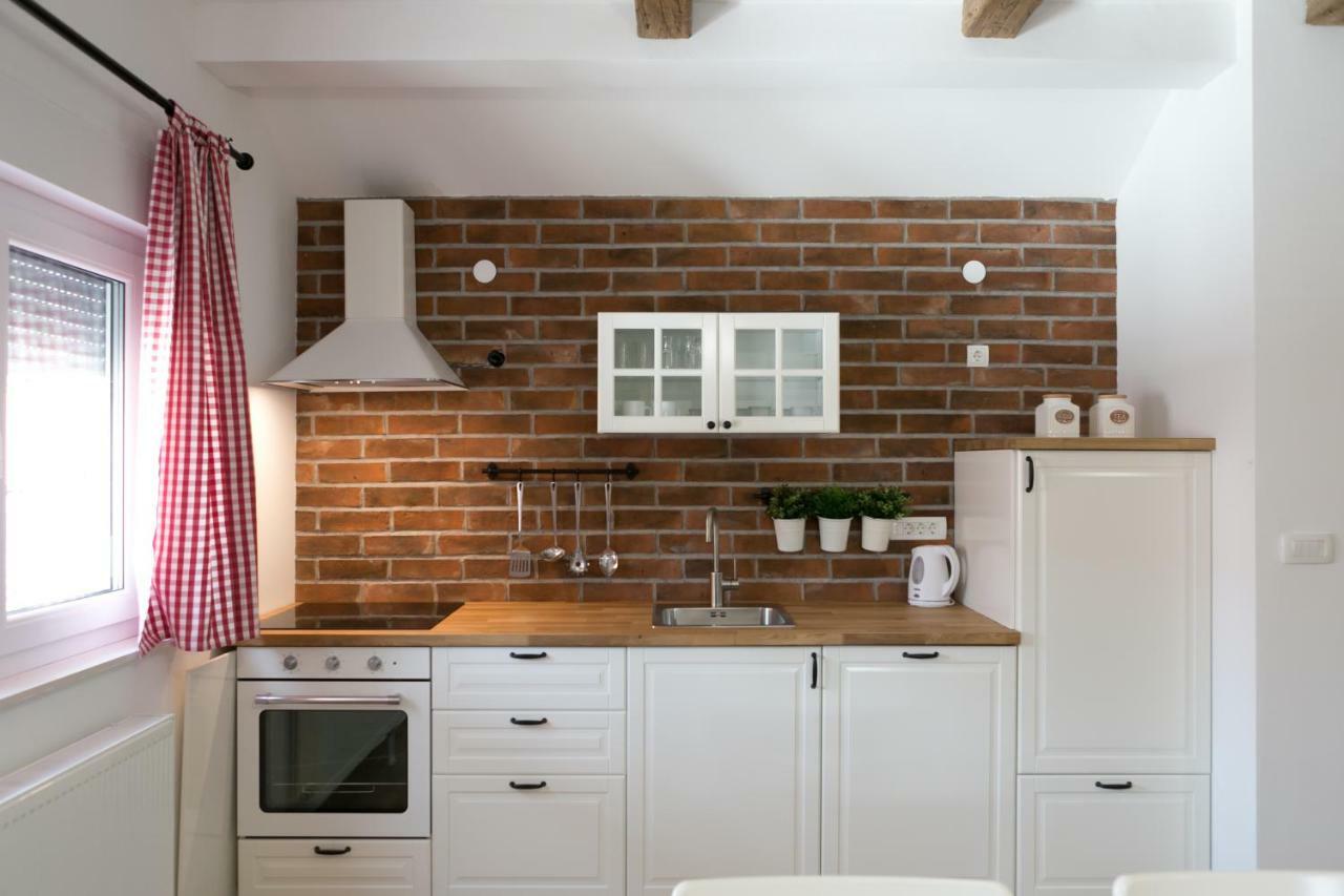 Appartamento House Smolcic Otočac Esterno foto